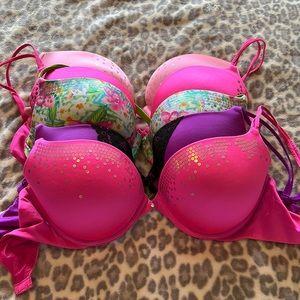 Victorias Secret Very Sexy push up bras